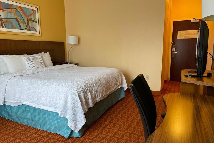 1 King Bed (17 of 22)
