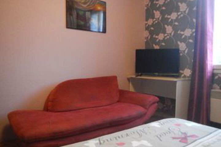 Room 5 of 13