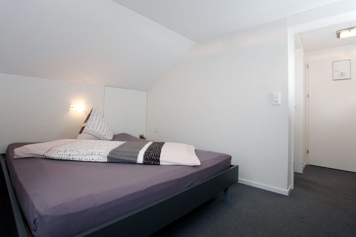 Room 13 of 46
