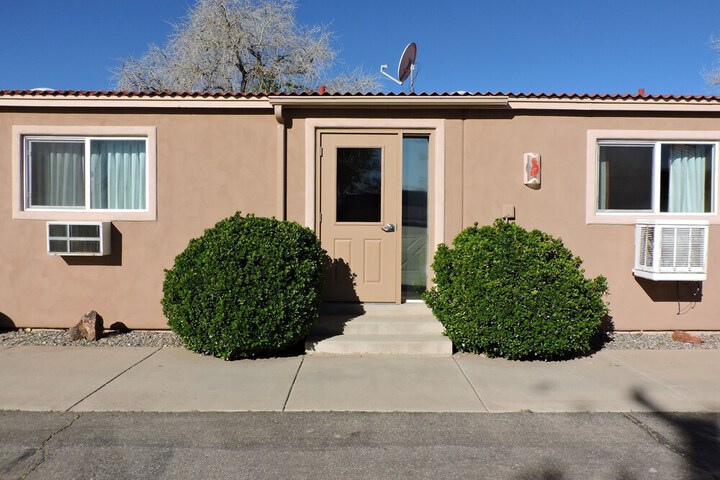 Property Grounds 30 of 47