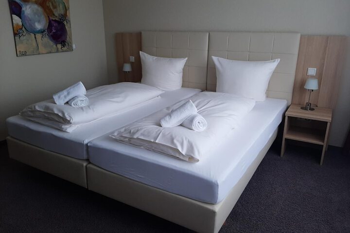 Room 18 of 39