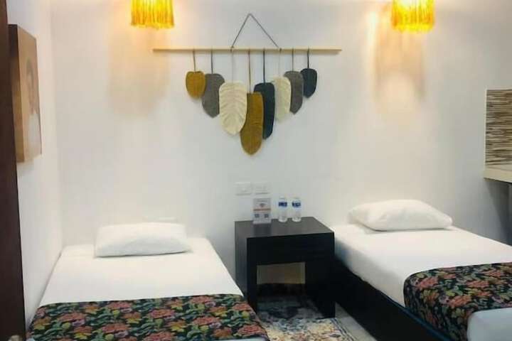 Room 12 of 51