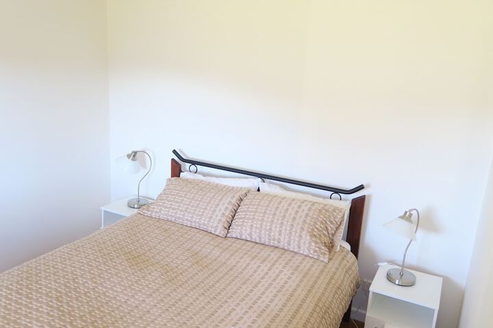 Room 6 of 74