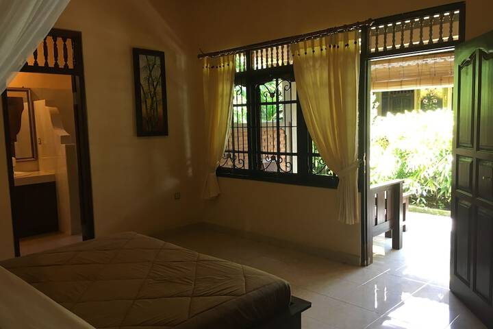 Room 14 of 79