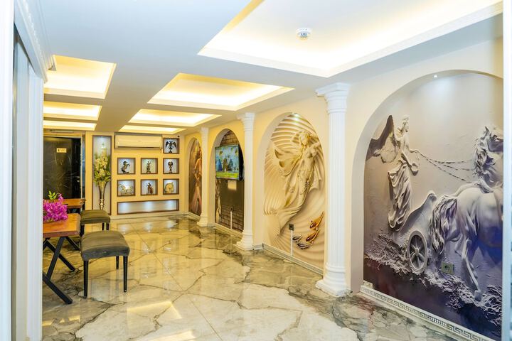 Hotel Interior 10 of 60