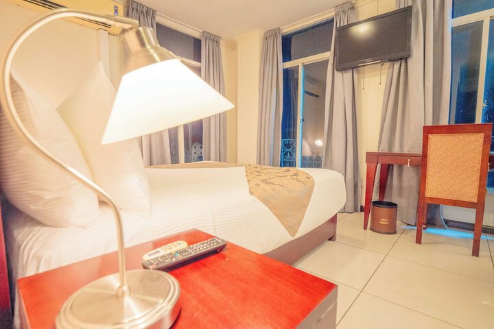 Room 46 of 118