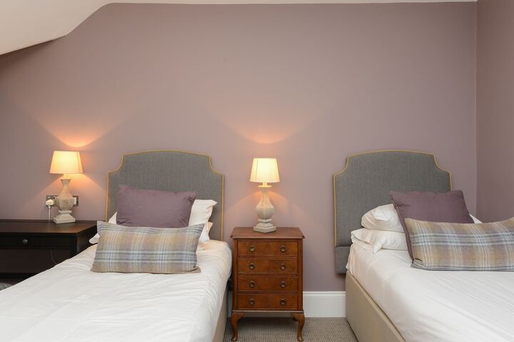 Room 14 of 15