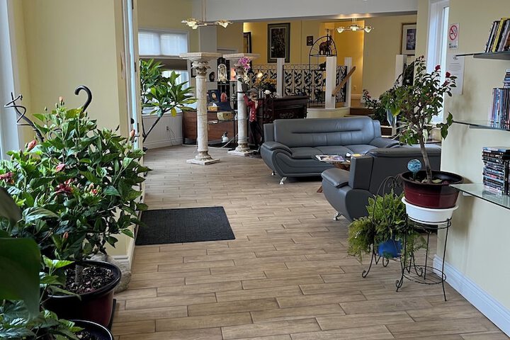 Grey Rose Suites in Hanover, ON