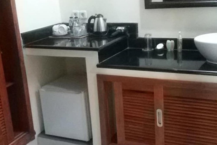 Room amenity
