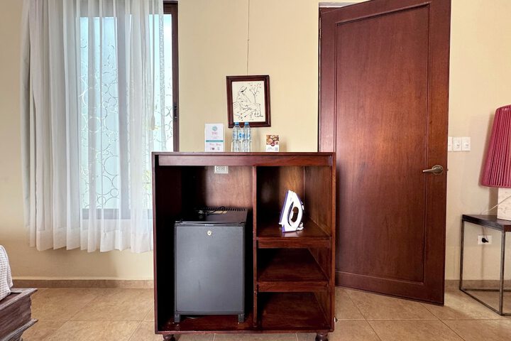 Room 14 of 38