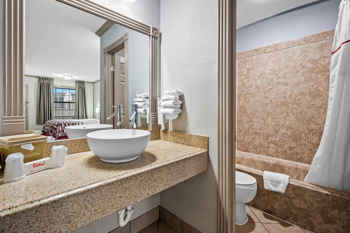 Clean Restrooms
