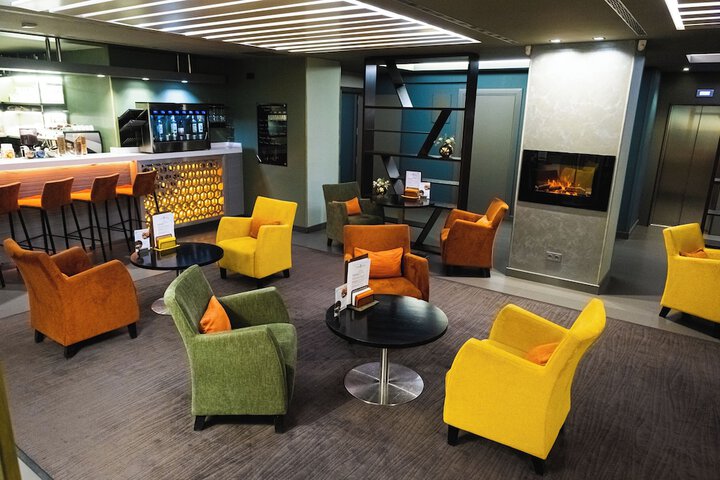 Guest Lobby