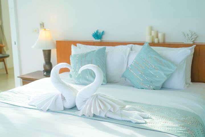 Room 34 of 214