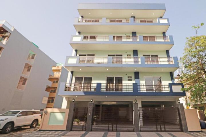 Collection O PARTH & SARGAM RESIDENCY