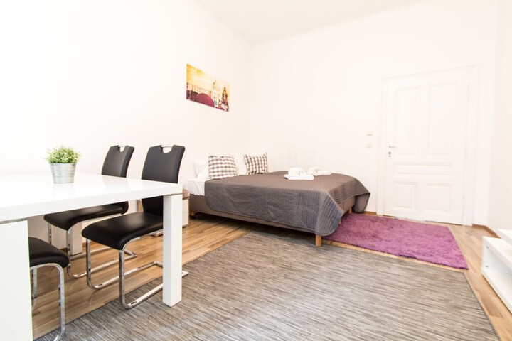 Guest Suite