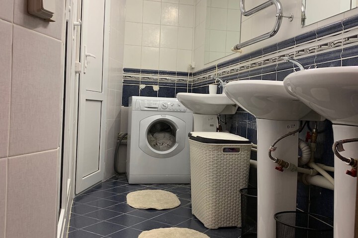 Room 4 of 4