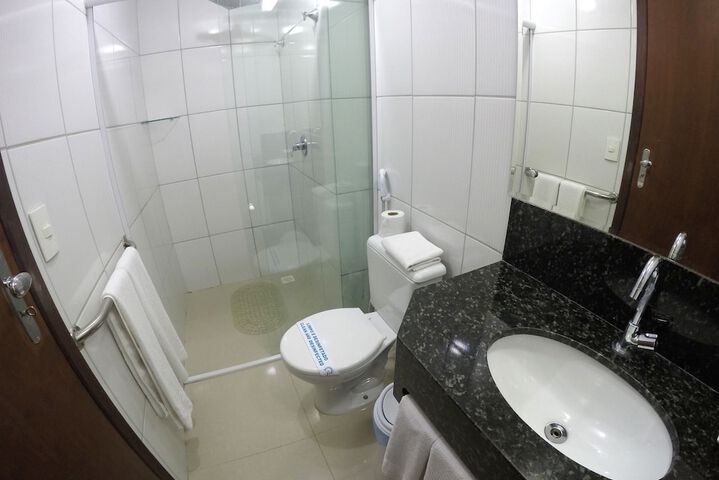 Room 4 of 75