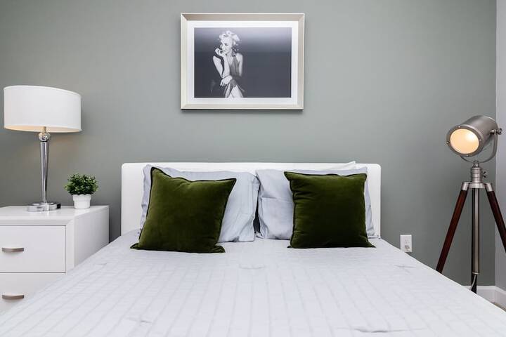 Room 13 of 60