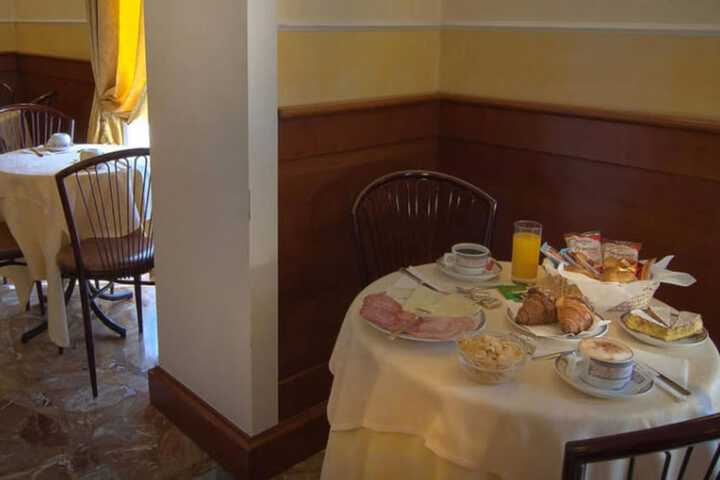 Breakfast/Coffee Service 79 of 91