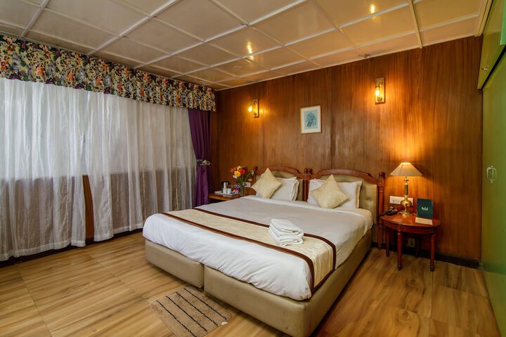 Room 12 of 22