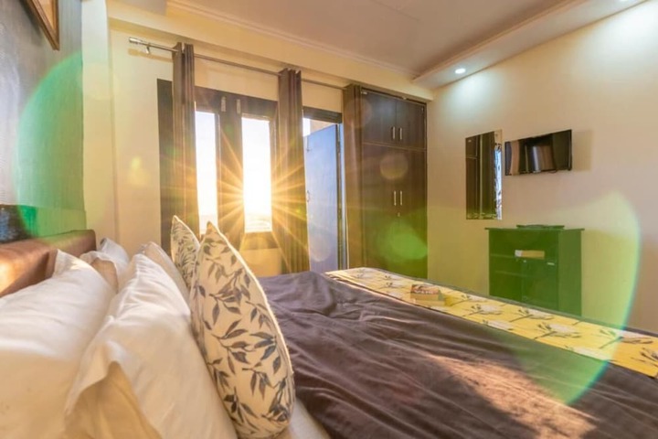 Room 14 of 31