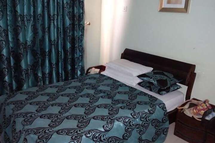 Room 3 of 41