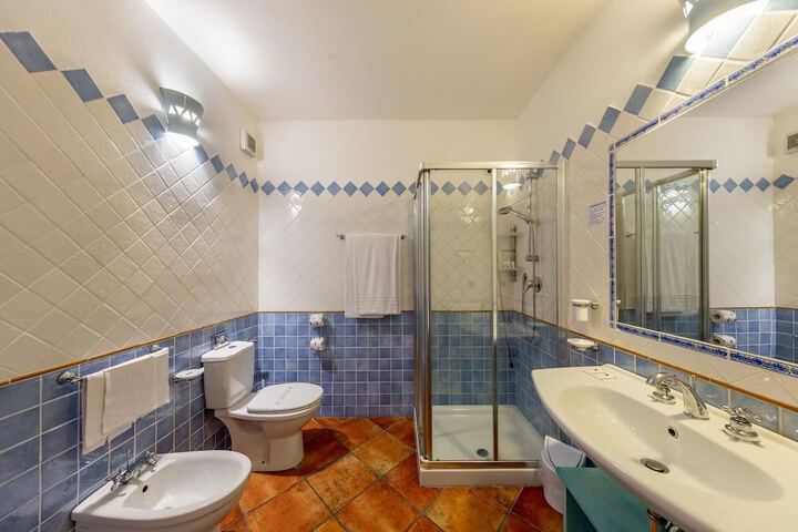 Clean Restrooms