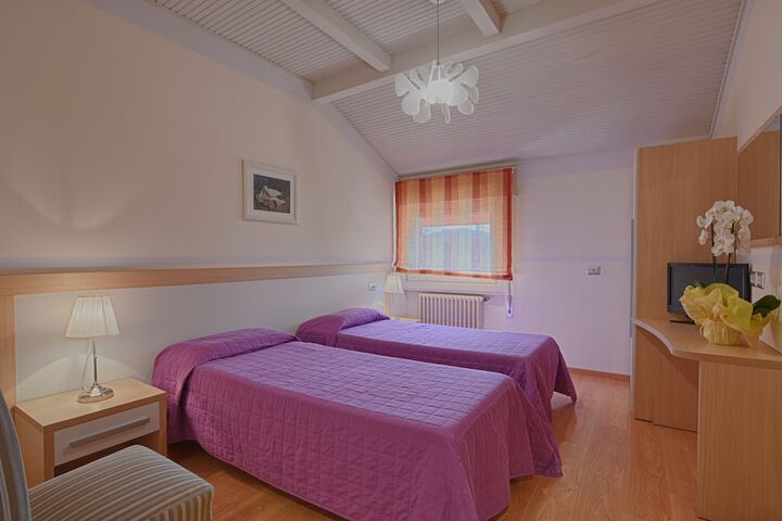 Room 20 of 47