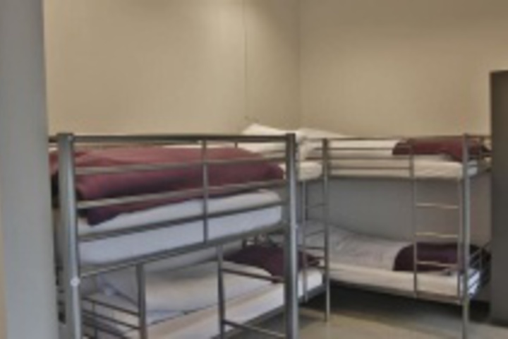 Room 115 of 276