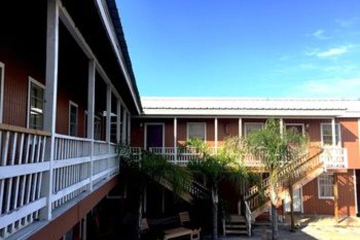 Image of Magic Sun Tan Motel