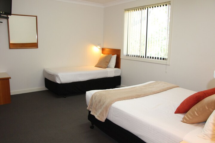 Room 10 of 49