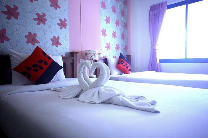 Room 9 of 50