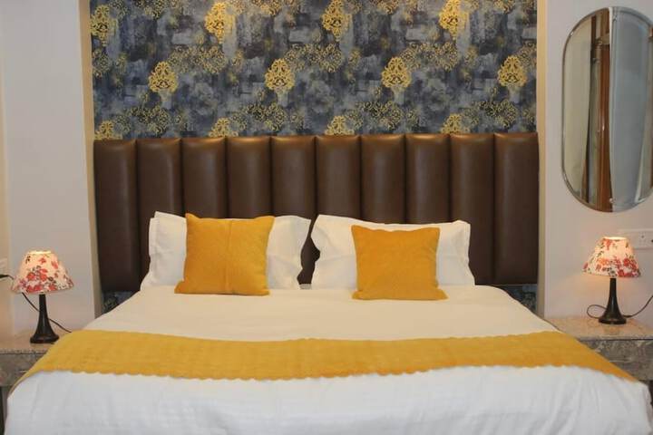 Room 2 of 26