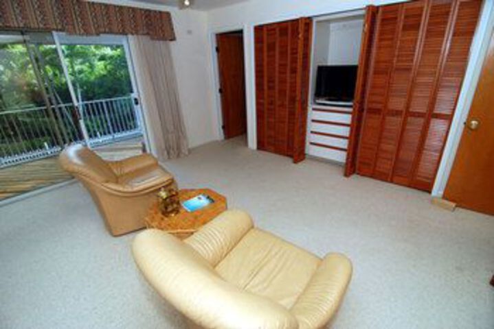 Room 34 of 49