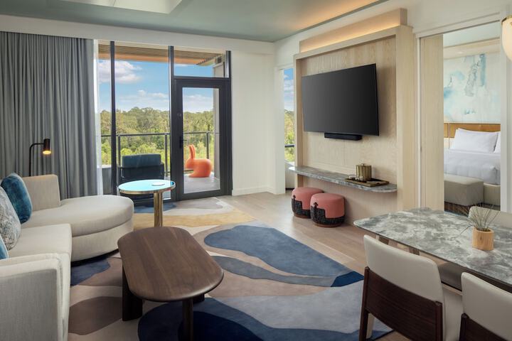 Room 41 of 243