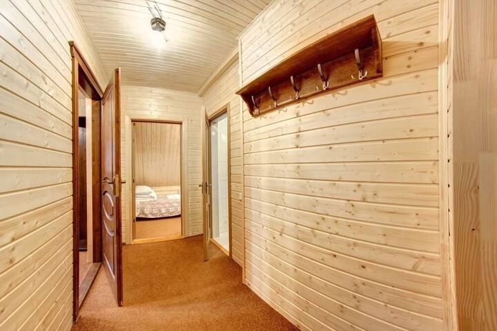 Room 30 of 64