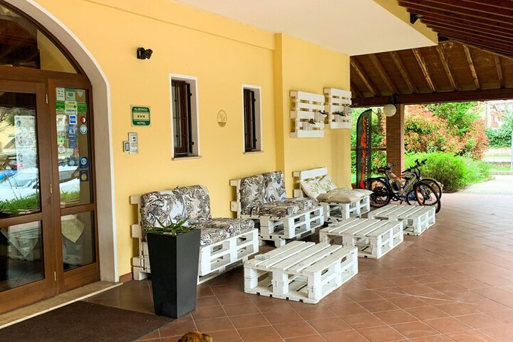 Hotel Interior 5 of 57