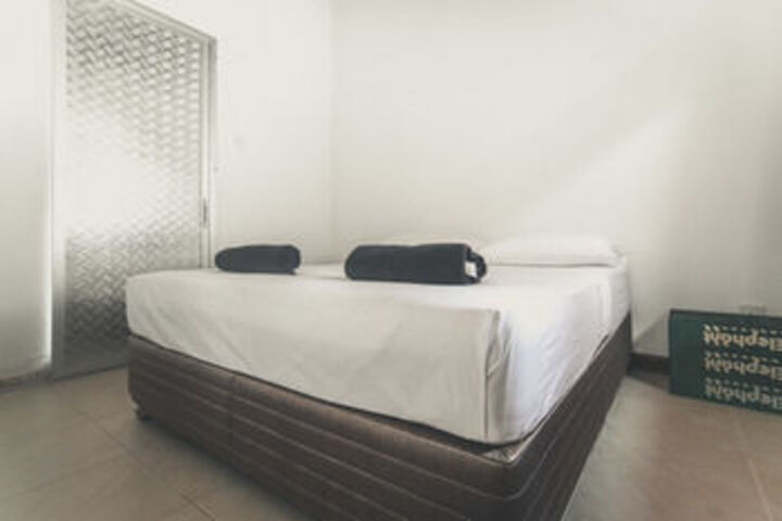 Room 22 of 33