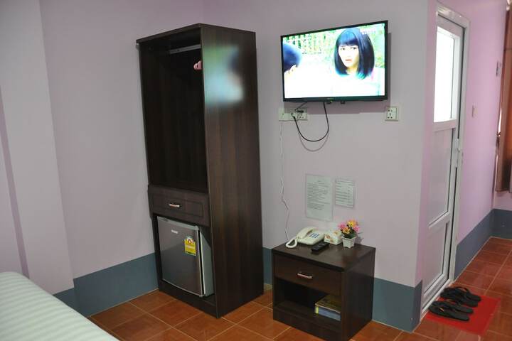 Room 10 of 40