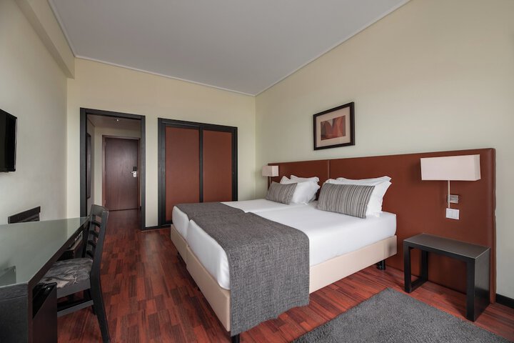 Room 20 of 135