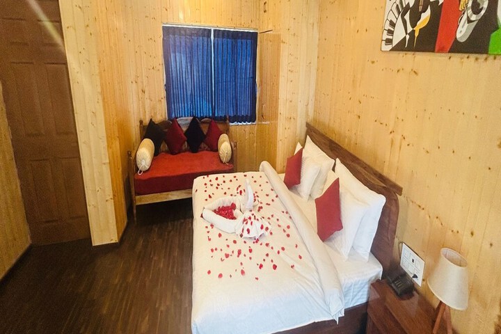 Room 21 of 251