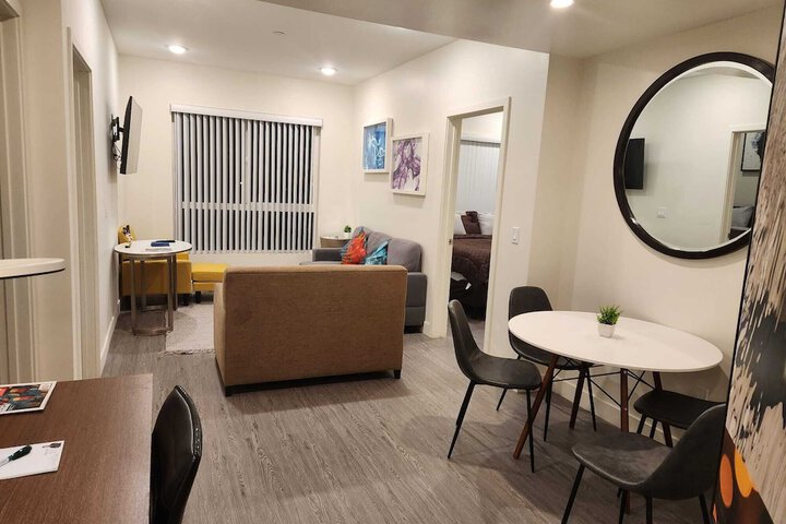 Room 16 of 48