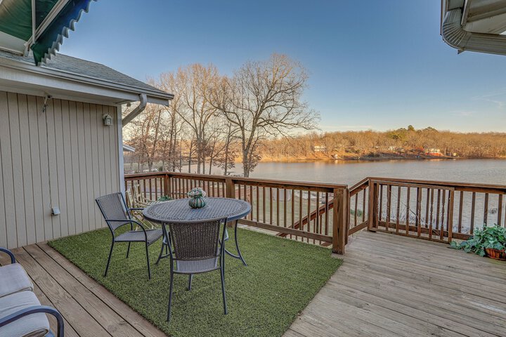 Waterfront Cherokee Village Home w / Private Dock!