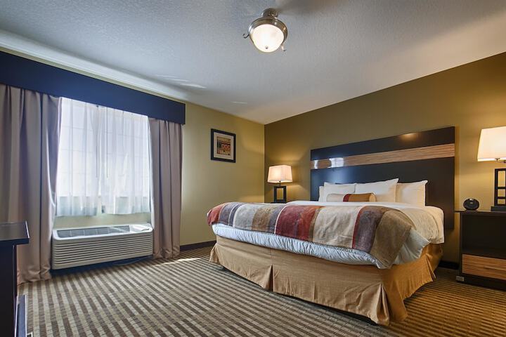 Room 4 of 35