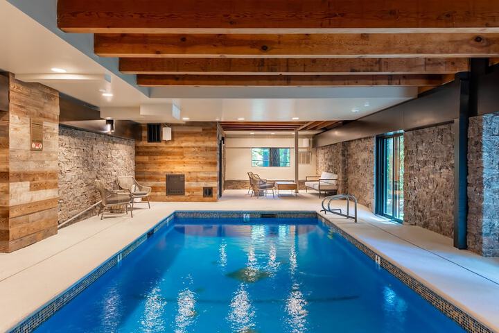Pool 40 of 83