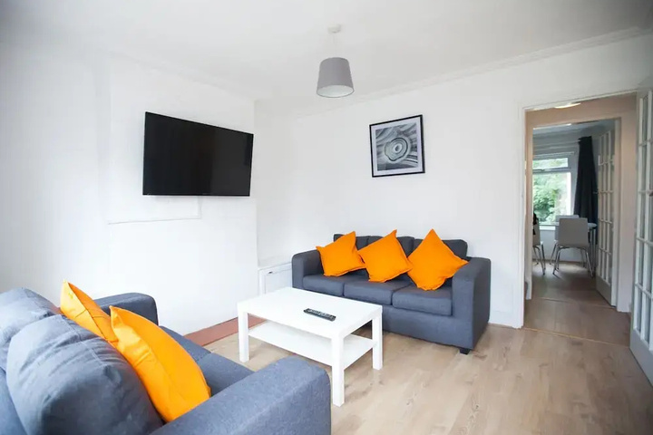 Room 3 of 15