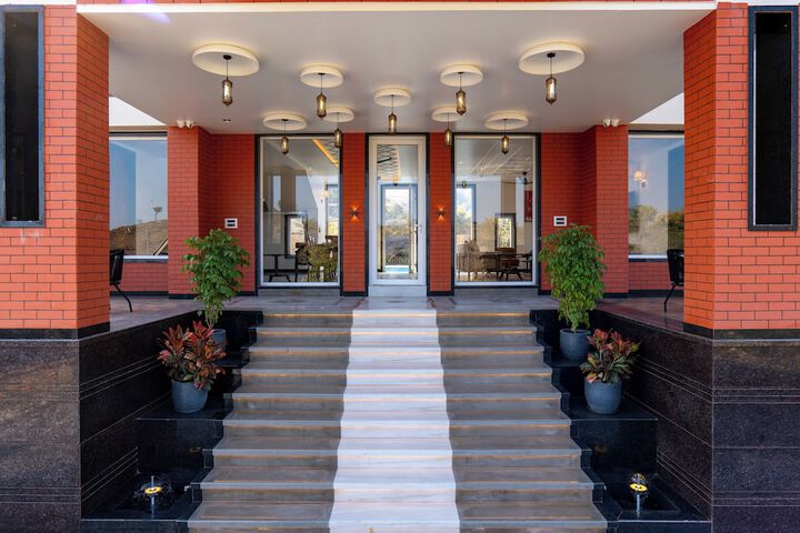 Hotel 18 of 25