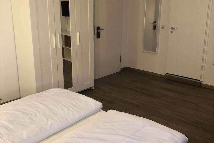 Room 7 of 22