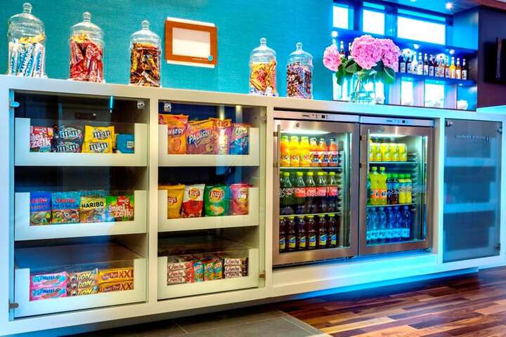 Snack bar