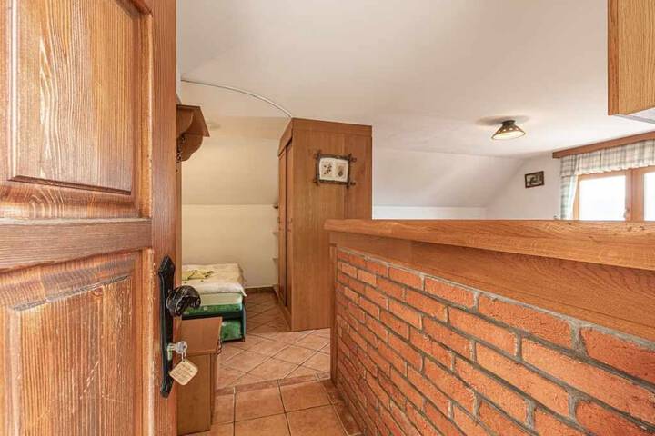 Room 2 of 22